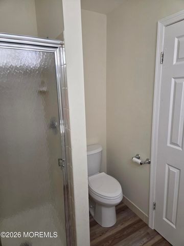 4 Hawthorne Court, Freehold, NJ 07728