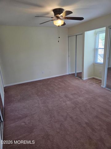 4 Hawthorne Court, Freehold, NJ 07728
