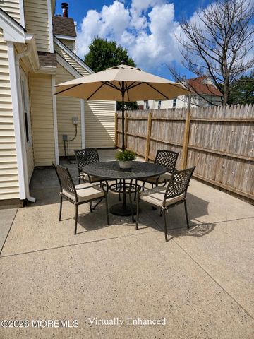 4 Hawthorne Court, Freehold, NJ 07728