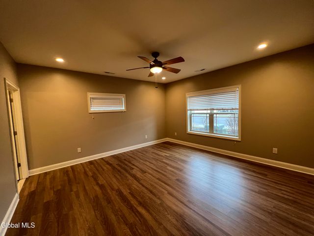 48 Bavarian Way 55, Guilderland, NY 12009