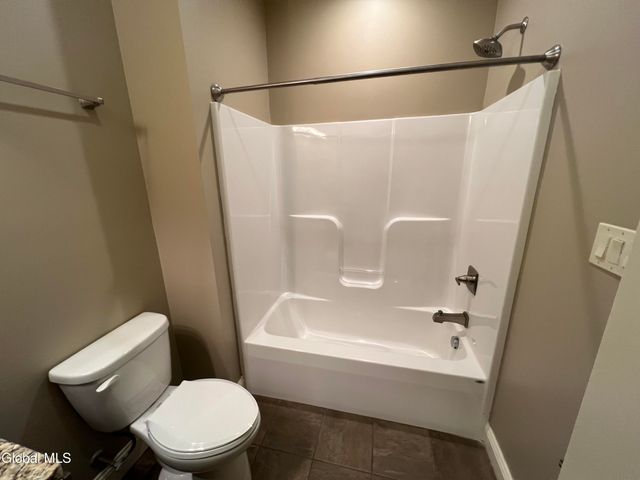 48 Bavarian Way 55, Guilderland, NY 12009