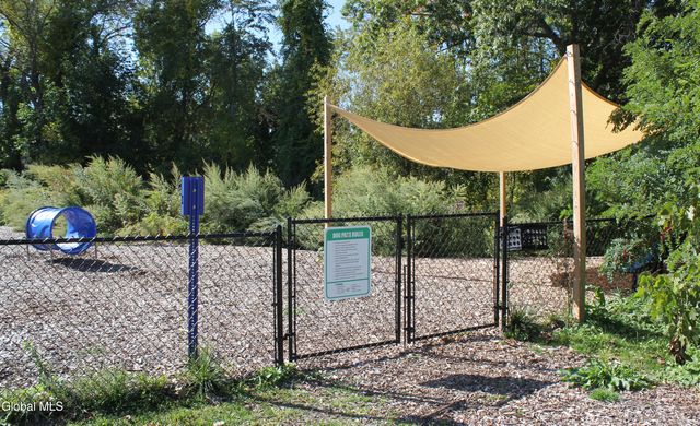 48 Bavarian Way 55, Guilderland, NY 12009