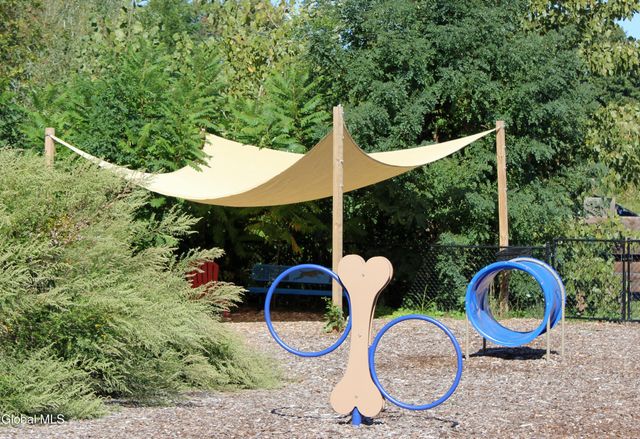 48 Bavarian Way 55, Guilderland, NY 12009