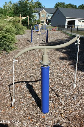 48 Bavarian Way 55, Guilderland, NY 12009