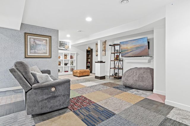 18511 Delton Avenue, Minnetonka, MN 55345