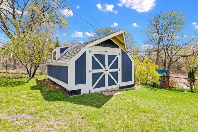 18511 Delton Avenue, Minnetonka, MN 55345