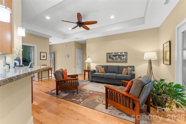 45 Sunset Drive, Swannanoa, NC 28778