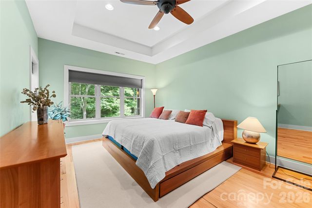 45 Sunset Drive, Swannanoa, NC 28778