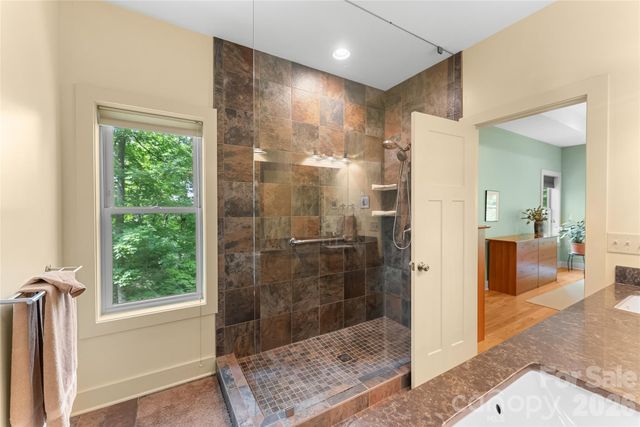 45 Sunset Drive, Swannanoa, NC 28778