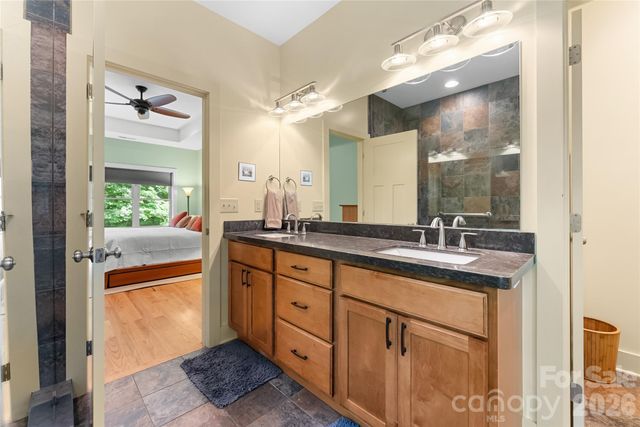 45 Sunset Drive, Swannanoa, NC 28778