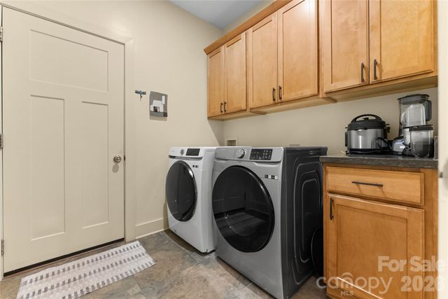 45 Sunset Drive, Swannanoa, NC 28778