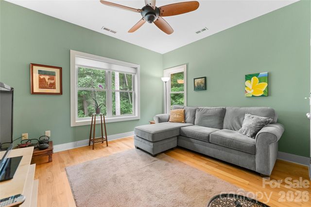 45 Sunset Drive, Swannanoa, NC 28778