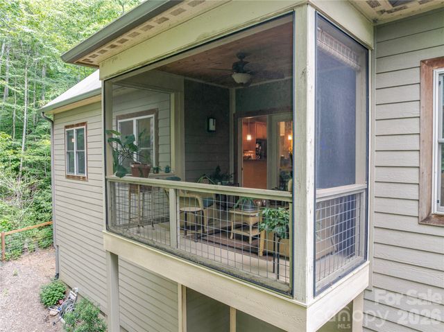 45 Sunset Drive, Swannanoa, NC 28778
