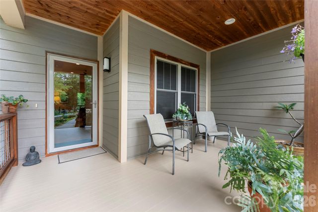 45 Sunset Drive, Swannanoa, NC 28778