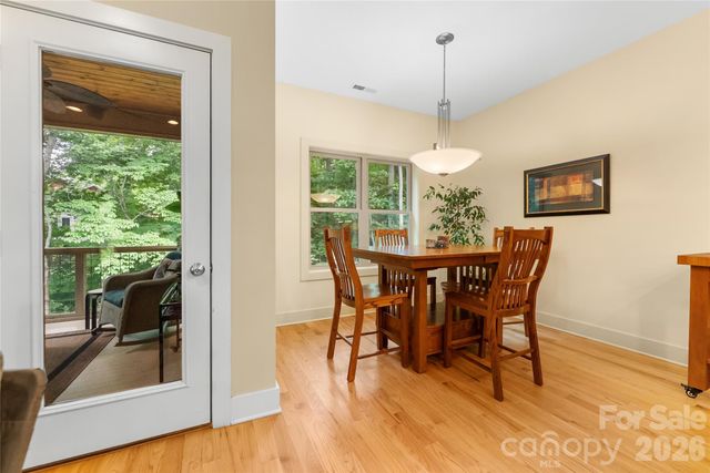 45 Sunset Drive, Swannanoa, NC 28778