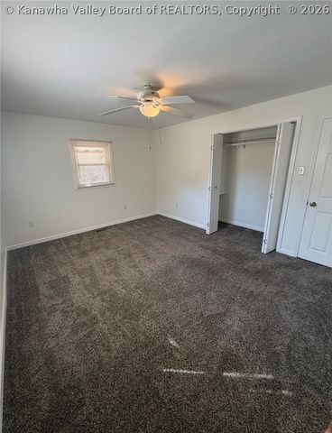 11186 Elk River Road N, Clendenin, WV 25045