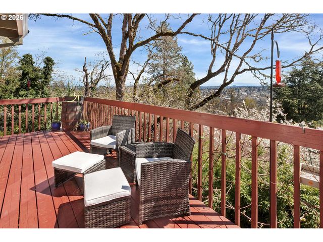 4731 RIVERVIEW Ave, West Linn, OR 97068