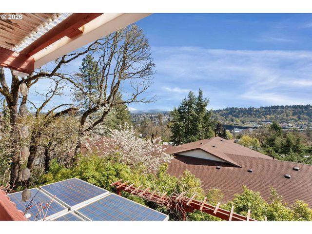 4731 RIVERVIEW Ave, West Linn, OR 97068