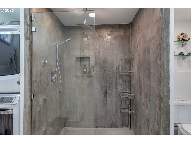 4731 RIVERVIEW Ave, West Linn, OR 97068