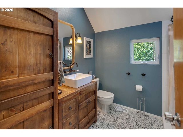 4731 RIVERVIEW Ave, West Linn, OR 97068