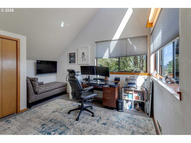 4731 RIVERVIEW Ave, West Linn, OR 97068