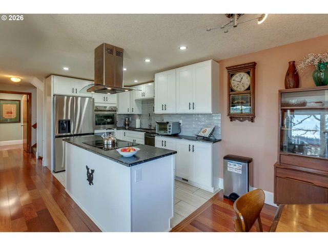 4731 RIVERVIEW Ave, West Linn, OR 97068