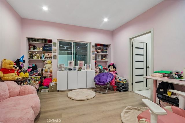 4432 Melbourne Avenue, Los Angeles, CA 90027