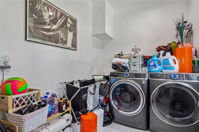 4432 Melbourne Avenue, Los Angeles, CA 90027