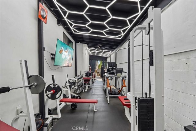 4432 Melbourne Avenue, Los Angeles, CA 90027