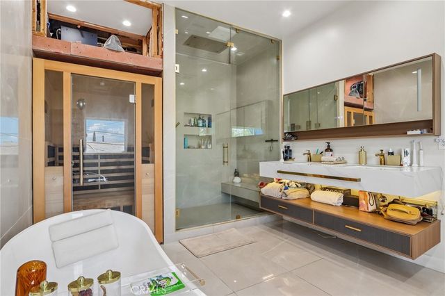 4432 Melbourne Avenue, Los Angeles, CA 90027