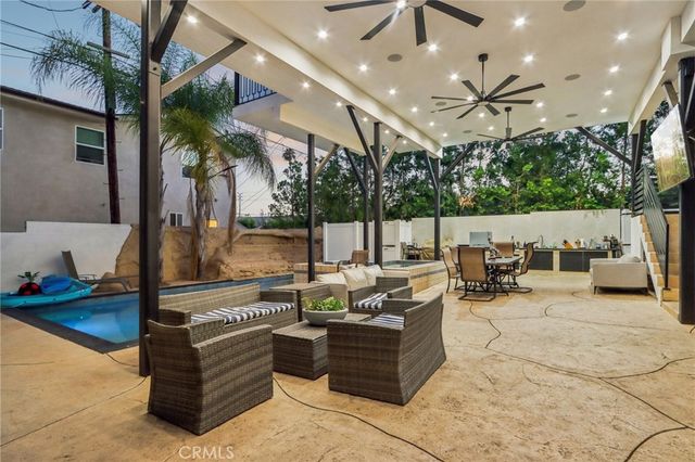 4432 Melbourne Avenue, Los Angeles, CA 90027