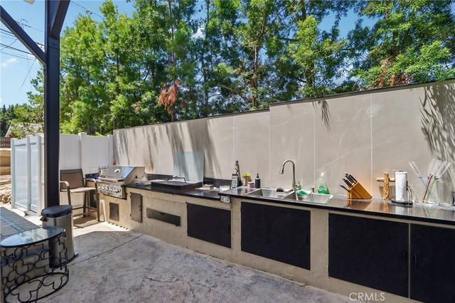 4432 Melbourne Avenue, Los Angeles, CA 90027
