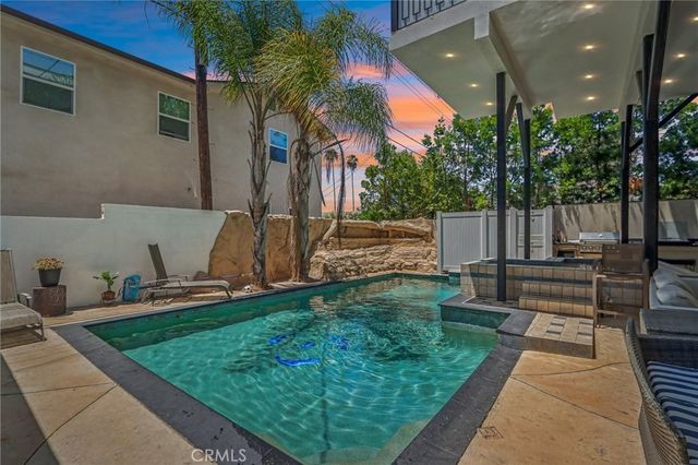 4432 Melbourne Avenue, Los Angeles, CA 90027