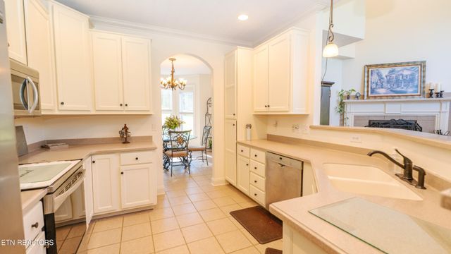 3512 Cabin Ridge Rd, Louisville, TN 37777