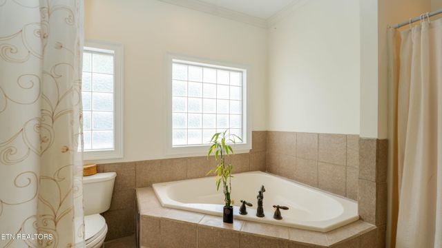 3512 Cabin Ridge Rd, Louisville, TN 37777