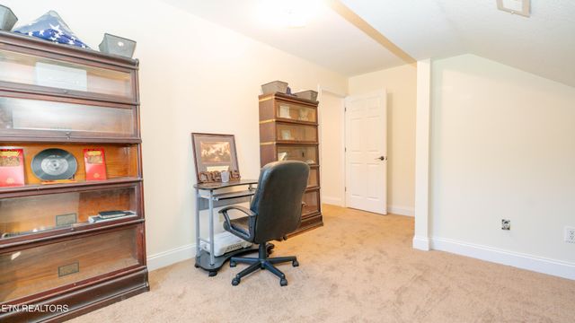 3512 Cabin Ridge Rd, Louisville, TN 37777