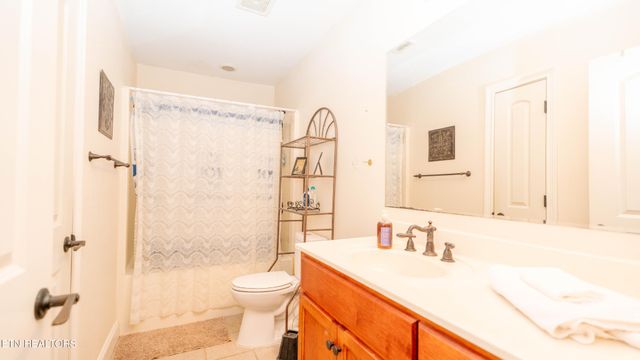 3512 Cabin Ridge Rd, Louisville, TN 37777