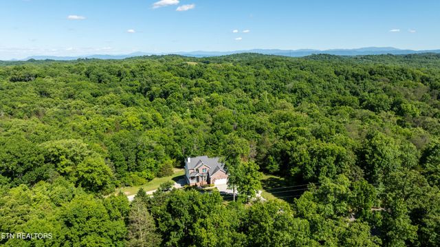 3512 Cabin Ridge Rd, Louisville, TN 37777