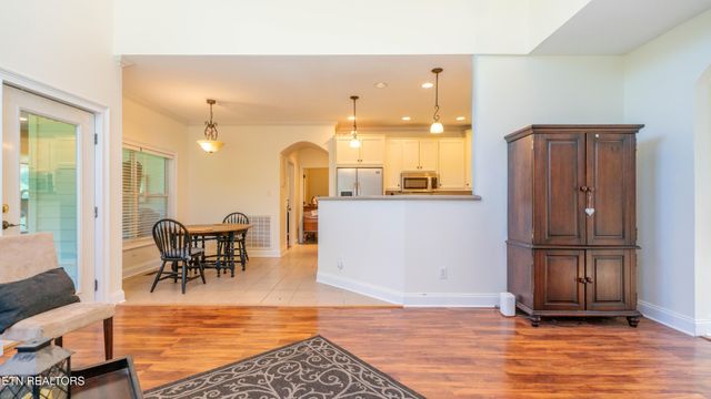 3512 Cabin Ridge Rd, Louisville, TN 37777