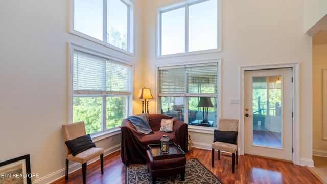 3512 Cabin Ridge Rd, Louisville, TN 37777