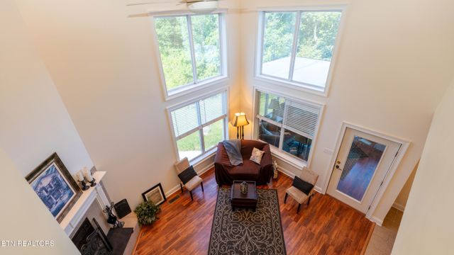 3512 Cabin Ridge Rd, Louisville, TN 37777
