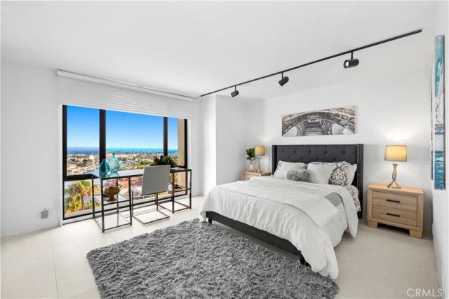 601 Lido Park Drive 6F, Newport Beach, CA 92663