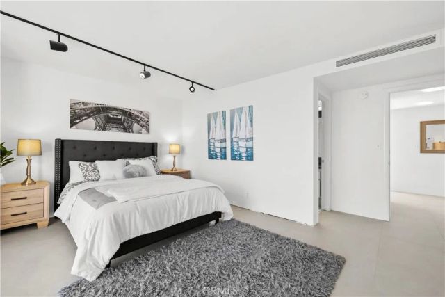 601 Lido Park Drive 6F, Newport Beach, CA 92663