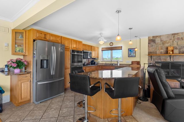 51545 Summit Street, Paw Paw, MI 49079