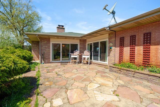 51545 Summit Street, Paw Paw, MI 49079