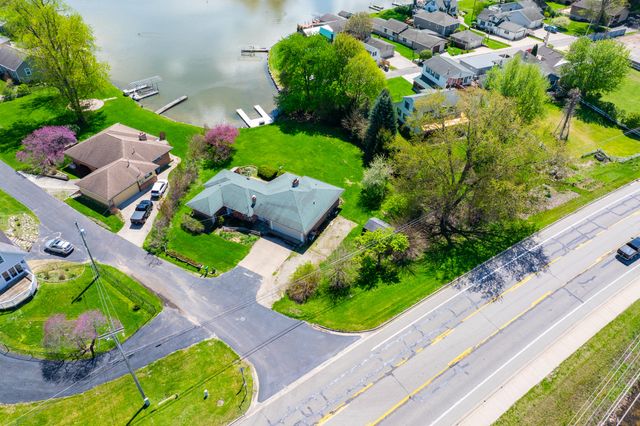 51545 Summit Street, Paw Paw, MI 49079
