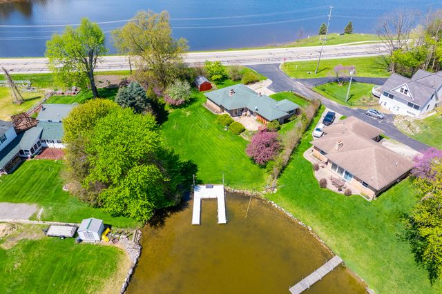 51545 Summit Street, Paw Paw, MI 49079