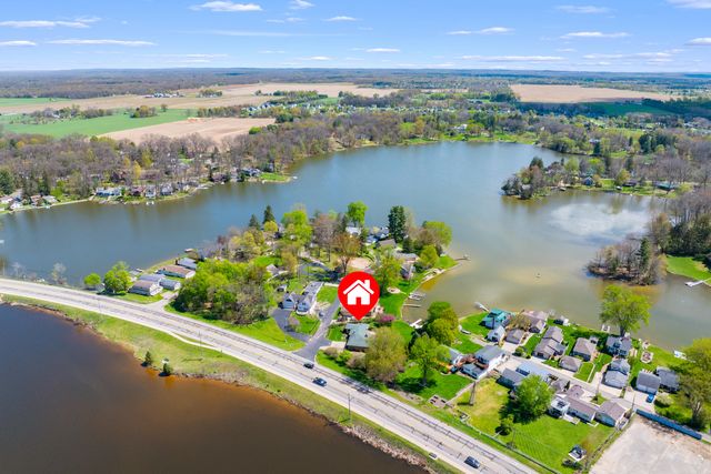 51545 Summit Street, Paw Paw, MI 49079