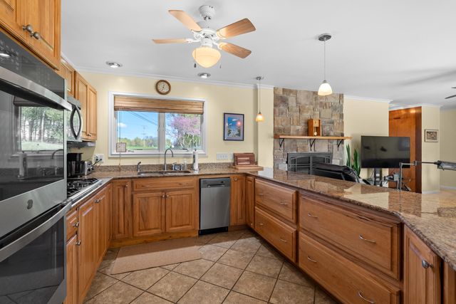 51545 Summit Street, Paw Paw, MI 49079