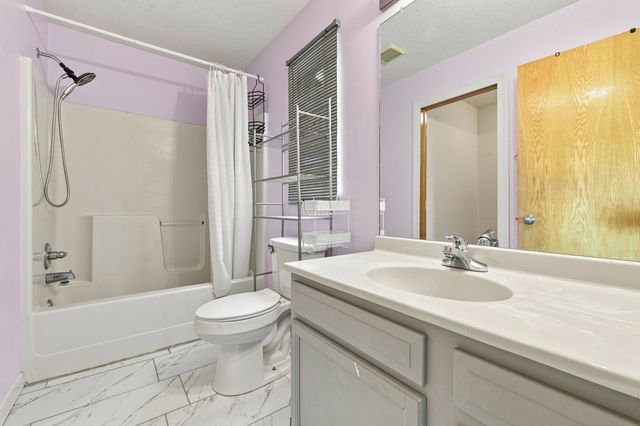 325 SE Cardinal Lane, Waukee, IA 50263